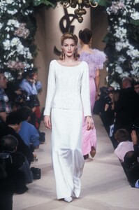 Yves Saint Laurent 1996 Haute Couture 133.jpg