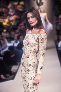 Yves Saint Laurent 1996 Haute Couture 227.jpg