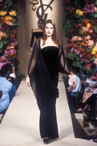 Yves Saint Laurent 1996 Haute Couture 261.jpg