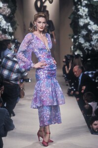 Yves Saint Laurent 1996 Haute Couture 92.jpg