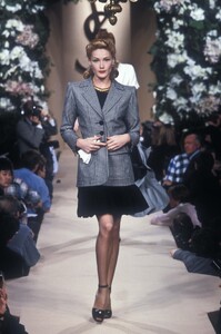 Yves Saint Laurent 1996 Haute Couture 96.jpg