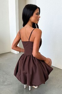albin_dress_brown_5.jpg