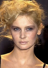 annaJulka face - s04s.jpg