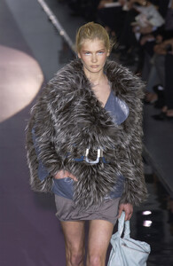 annaNicoll f03fendi-30b.jpg