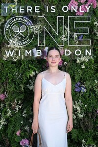 cailee-spaeny-attends-wimbledon-in-parkside-suite-london-july-11-2025-0.jpg
