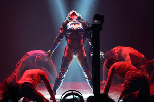 katyperry-inglewood-jul-2025-14.jpg