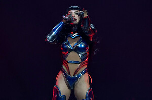 katyperry-inglewood-jul-2025-20.jpg