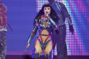 katyperry-inglewood-jul-2025-44.jpg