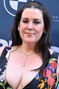 melanie-lynskey-11.jpg