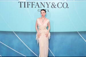 mikey-madison-attends-tiffany-co.-ginza-opening-in-sculptural-colleen-allen-4.jpg