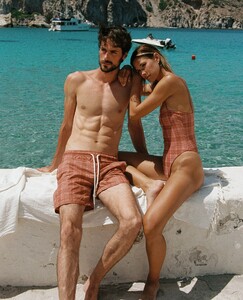 mulattoswimwear posts 2025-06-11 19.38 DKxOhK1NN2r_1_1 504851866_18068720918065997_578362721750207787_n.jpg