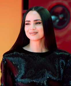 sofia-carson-closes-biarritz-film-festival-in-sculptural-chanel-11.jpg
