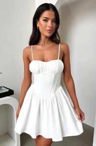 zanaya_dress_white_3_6a4161ac-f503-4634-a8fc-73187ddfef3d.jpg