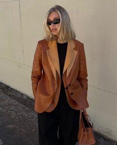 [2025.02.25] taunidawson_481797470_18503110501016374_1130366615224863297_n.jpg