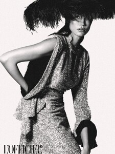 [2025.07.31] sofiaresing_525329669_18520405558031551_3758952773997483628_n.jpg