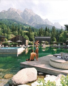 [2025.08.03] helenowen_528294433_18511357228019170_433398592224325407_n.jpg