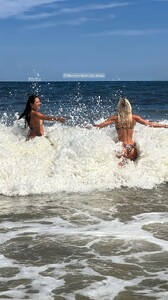 [2025.08.09] livvydunne_3695628931097918247.jpg