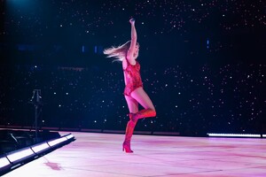 [2025.08.11] taylornation_531081754_18517110061033253_4110518007927860925_n.jpg