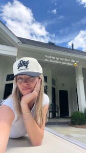 [2025.08.12] elizabethcturner_3697702898847199937.jpg