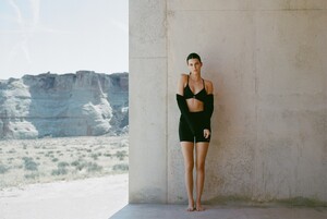 [2025.08.12] kendalljenner_532431478_18953040973044931_5229252621464351904_n.jpg