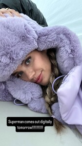 [2025.08.14] sarasampaio_3699417982889137221.jpg