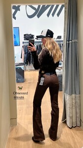 [2025.08.18] ellaayalon_3702321299258089915.jpg