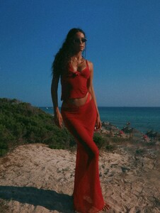 [2025.08.19] sofiaresing_535748235_18523700269031551_4892021584015826881_n.jpg