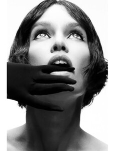 [2025.08.22] stellamaxwell_536708568_18533954551030343_6718225256813009586_n.jpg