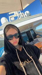 [2025.08.23] ellaayalon_3705991834458558022.jpg