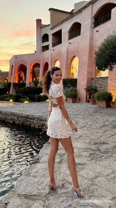 [2025.08.23] laurabarriales_3705780044318831714.jpg