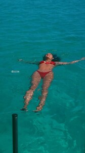 [2025.08.24] sofiaresing_3706467542225820331.jpg