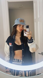 [2025.08.24] victoriajustice_3706539324257605337.jpg