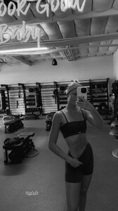 [2025.08.25] megan_samperi_3707200933628006380.jpg