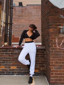 [2025.08.28] taylor_hill_539447374_18528186118024492_1861724626620784910_n.jpg