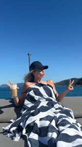 [2025.08.30] ellaayalon_3711126718163160009.jpg