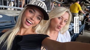 [2025.08.08] livvydunne_3694937102035474288.jpg