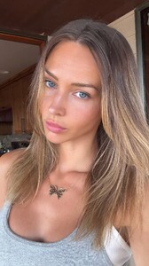 [2025.08.08] rachelc00k_3694855708152273443.jpg