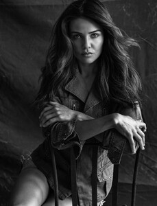 687fb1a1d42ad492559e9a0c_199_TWILIGHT_FLAUNT_MAGAZINE_DANIELLE_CAMPBELL1.jpg