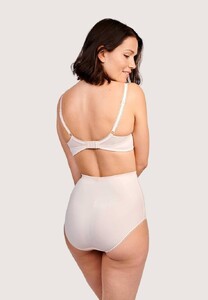 740full-sabrina-laport copy 2.jpg