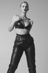 ATrolle - Crawford (OlderPortfHQ)_1645114102-85977cdf172684298edf592d631c5aa6.jpg