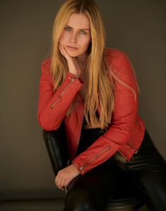 ATrolle - Crawford (OlderPortfHQ)_1674147499-257391aa5e283124ef4521bd0920fd3a.jpg