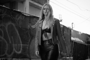 ATrolle - Crawford (OlderPortfHQ)_1674147500-a757f95e2c8248fe8c2a8e1595bcc4ac.jpg