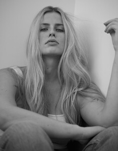 ATrolle - Crawford (OlderPortfHQ)_1674147501-60d0d3575f98b9cd85bcf30f832f0a08.jpg