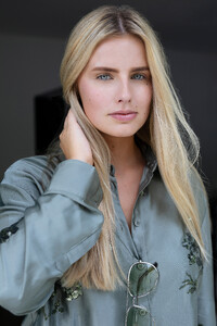 ATrolle - Crawford (OlderPortfHQ)_1687890783-07477eb6fea2b3224a11b00f6637958a.jpg