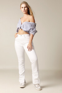 ATrolle - Select portf - gallery_model_wm5b3qWLxfEd.JPG