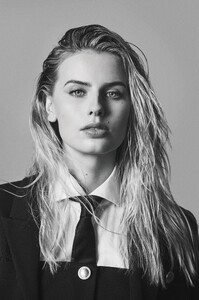 ATrolle - Source portfolioHQ_1749053561-99c97.jpg