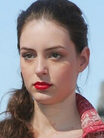 ArroyoJuliana face - s07wr-280.jpg