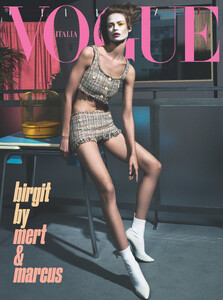 BIRGIT KOS FOR VOGUE ITALIA - 1607770173-40182ee7a1c234a3d3946579a9854c6e.jpg