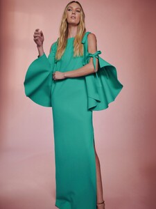 CSwan - Oscar_de_la_Renta_Fall2021_Look_20.jpg