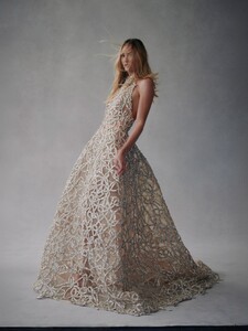 CSwan - Oscar_de_la_Renta_Fall2021_Look_25.jpg